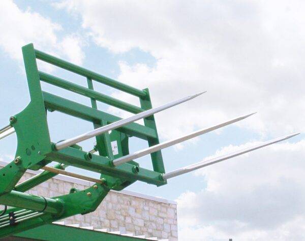 WorldWide Triple Loader hay spear